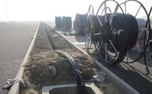 现代通信网络建设指南:平凉光缆施工全流程技术解析与质量控制 现代通信网络建设指南:平凉光缆施工全流程技术解析与质量控制